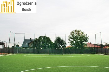 Boisko sportowe - dobra siatka na boisko - Wieszane siatki ochronne